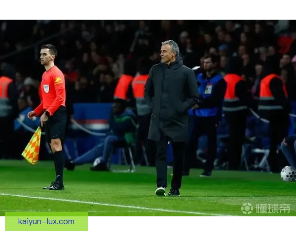 恩里克战术失败案例分析：战术调整不足影响球队表现